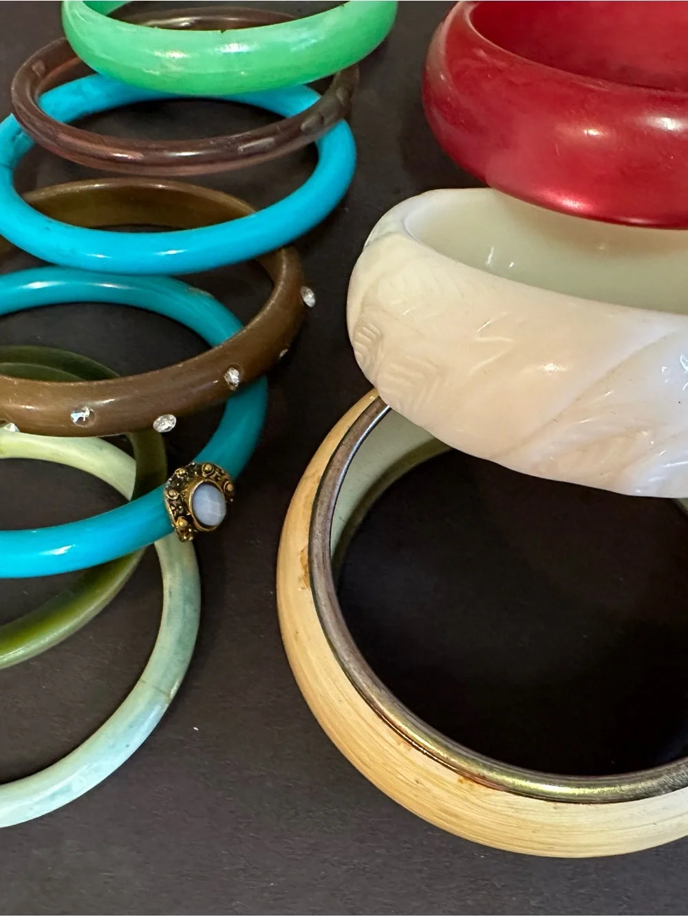 Lot of Assorted Green, Turquoise, Red and Cream Bangle Resin Bracelet Set